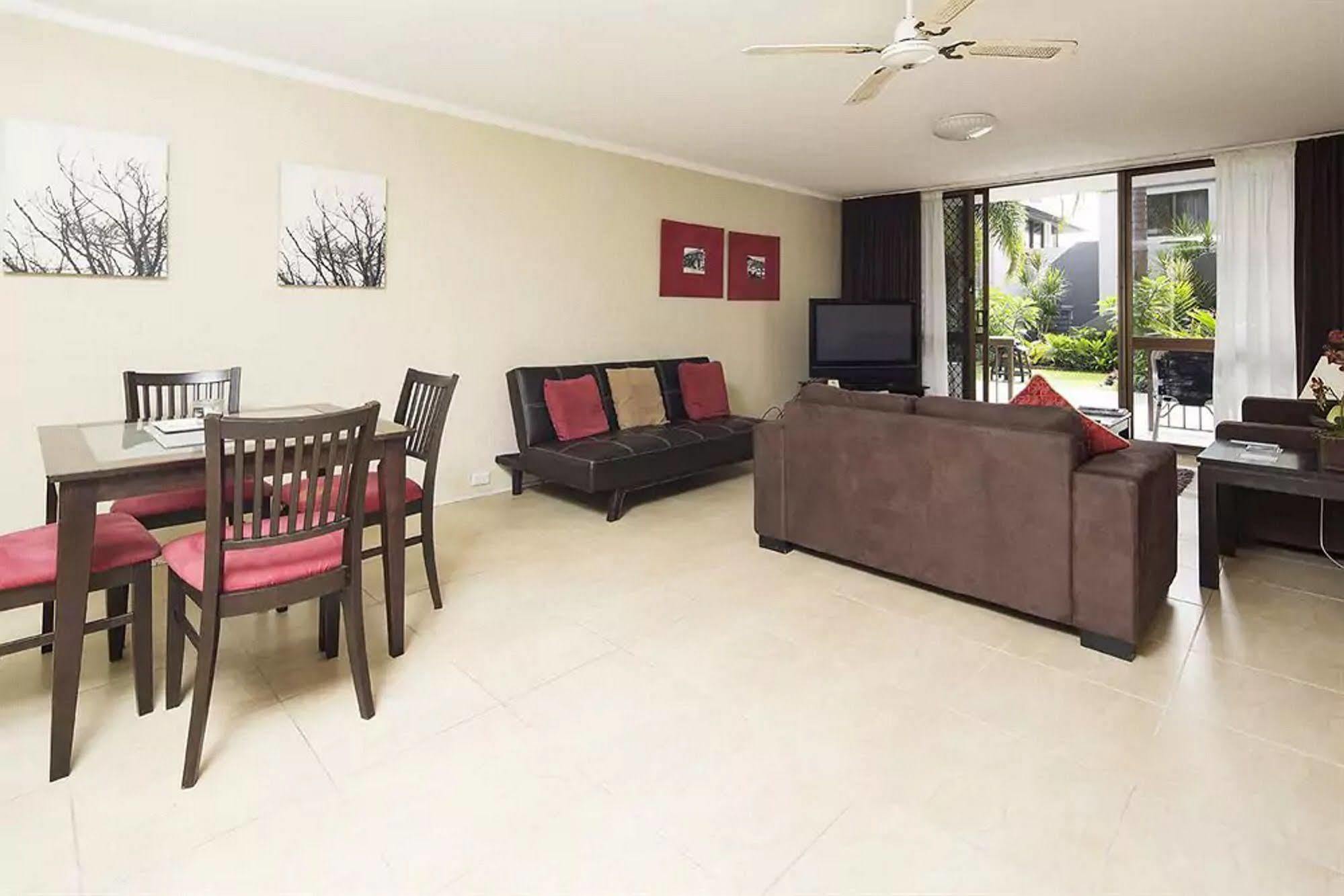 Burleigh Palms Holiday Apartments Gold Coast Exterior foto